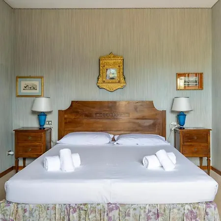 Carate Apartment *