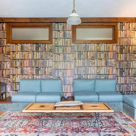 Carate Apartment *