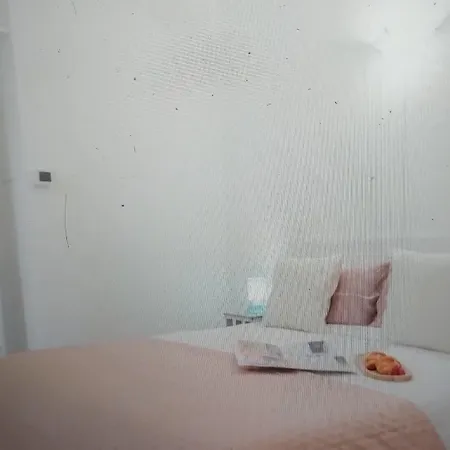 Carate Apartment *